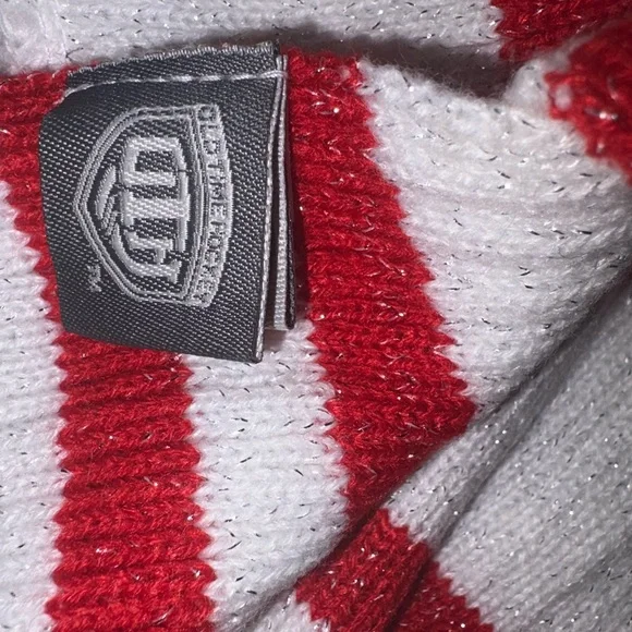 NHL Chicago Blackhawks  woman’s Red and White striped knit sparkle scarf - Picture 4 of 7